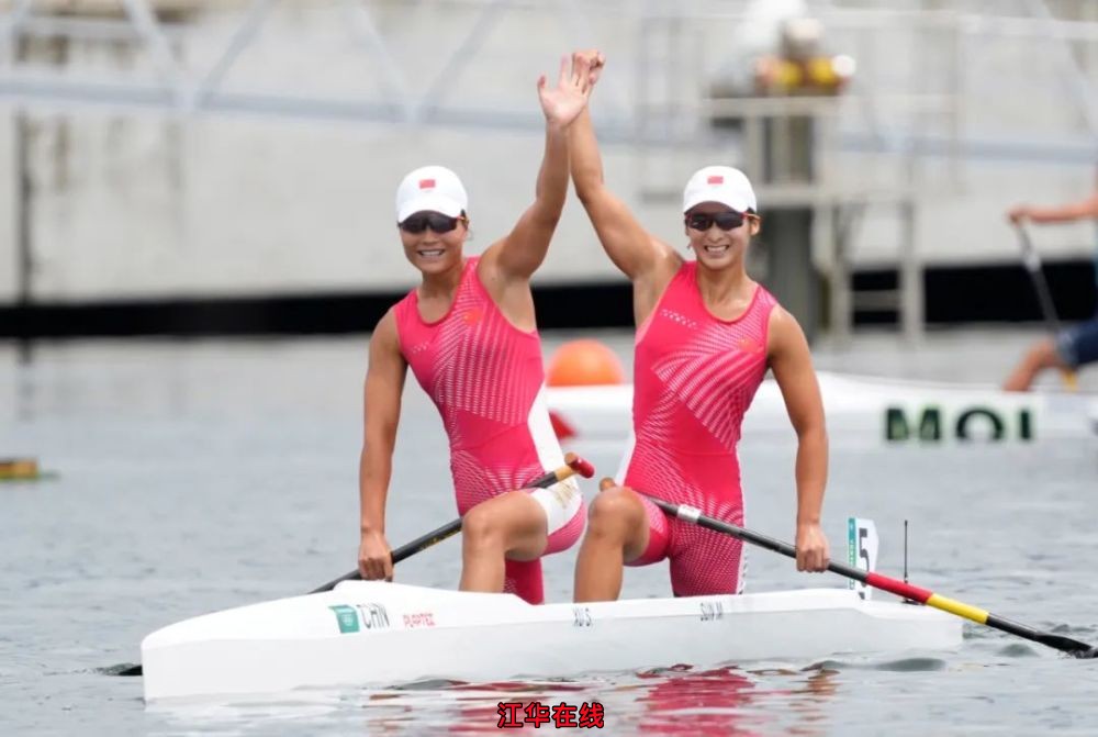 中国第37金！徐诗晓/孙梦雅夺女子双人划艇500米冠军