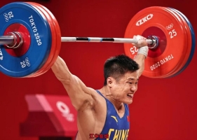 中国第21金！刚过完37岁生日的吕小军，打破奥运纪录夺冠